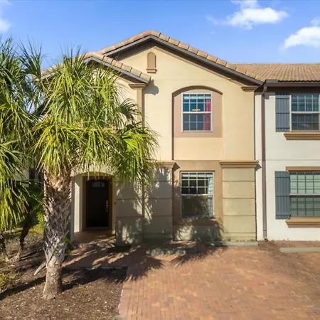 5 Bedrooms - 4,5 Bathrooms - Windsor 8815G